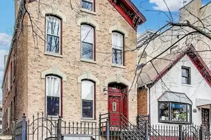 1509 W Thomas St, Chicago, IL 60642 - Photo 1