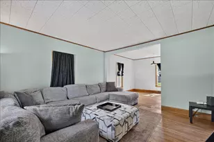 411 Main St, Leaf River, IL 61047 - Photo 9