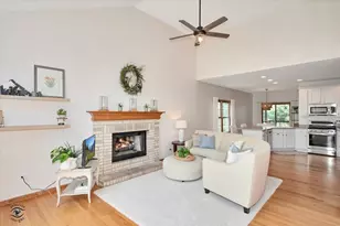 600 Sudbury Cir, Oswego, IL 60543 - Photo 5