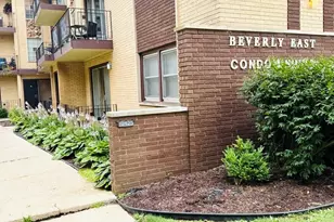 10425 S Hale Ave, Chicago, IL 60643 - Photo 1