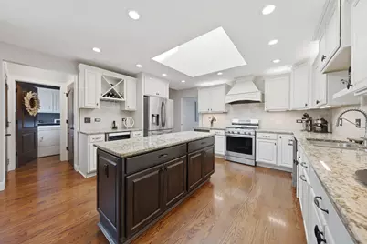 17646 Crestview Court, Orland Park, IL 60467 - Photo 11