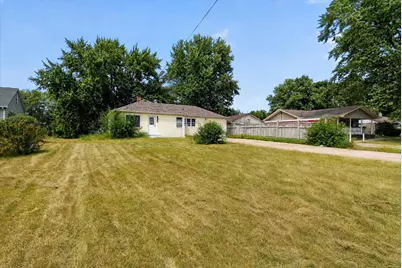 2076 Will James Road, Rockford, IL 61109 - Photo 3
