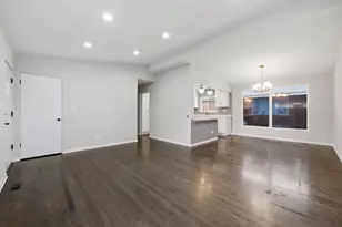 240 Barron St, Bensenville, IL 60106 - Photo 3