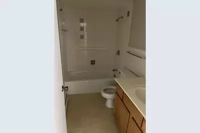 4039 Saratoga Avenue #C101, Downers Grove, IL 60515 - Photo 11