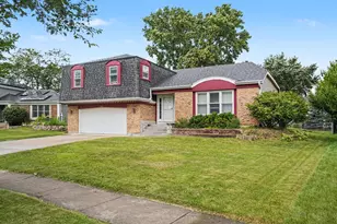 1613 Jasper Dr, Wheaton, IL 60189 - Photo 1