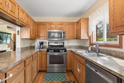 18646 Golfview Avenue, Homewood, IL 60430 - Photo 13