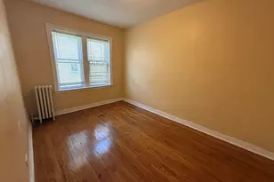 2146 S Gunderson Ave, Berwyn, IL 60402 - Photo 5
