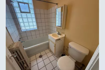 2146 S Gunderson Avenue #214, Berwyn, IL 60402 - Photo 13