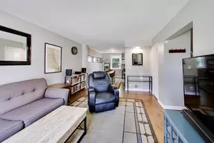 1425 Willow Ave, Des Plaines, IL 60016 - Photo 3