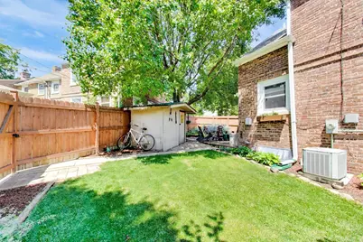1425 Willow Avenue, Des Plaines, IL 60016 - Photo 29