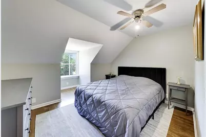 1425 Willow Avenue, Des Plaines, IL 60016 - Photo 11