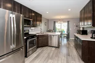 1074 Turin Dr, Hampshire, IL 60140 - Photo 11