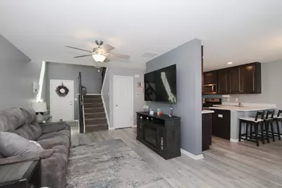 1074 Turin Drive, Hampshire, IL 60140 - Photo 7