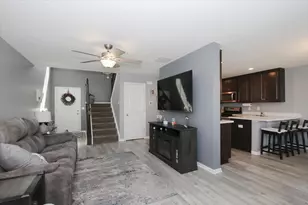 1074 Turin Dr, Hampshire, IL 60140 - Photo 7