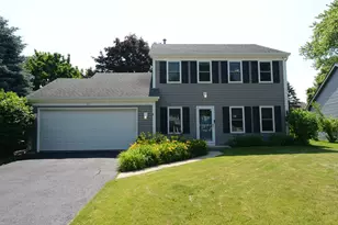 31 S Windsor Pl, Mundelein, IL 60060 - Photo 1