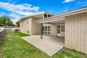 11013 Terrace Ln, Hillside, IL 60162 - Photo 37