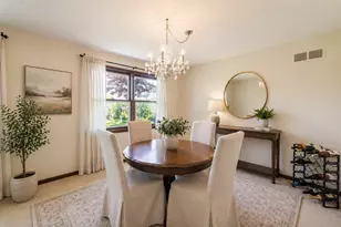 920 MacArthur Dr, Chicago Heights, IL 60411 - Photo 9