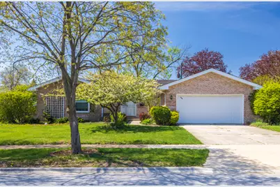 920 Macarthur Drive, Chicago Heights, IL 60411 - Photo 1