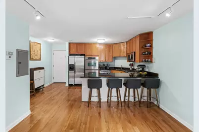 6400 N Sacramento Avenue #208, Chicago, IL 60645 - Photo 5