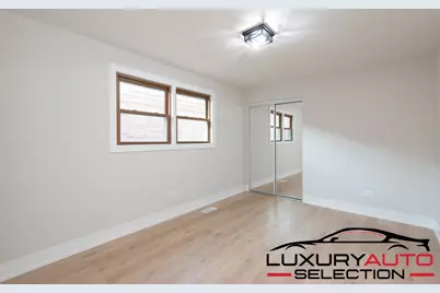 7816 Latrobe Avenue, Burbank, IL 60459 - Photo 17