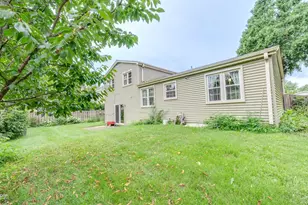 5S735 Park Meadow Dr, Naperville, IL 60540 - Photo 19
