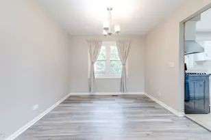 5S735 Park Meadow Dr, Naperville, IL 60540 - Photo 5
