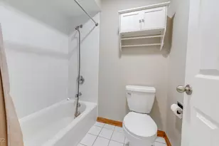 5S735 Park Meadow Dr, Naperville, IL 60540 - Photo 15