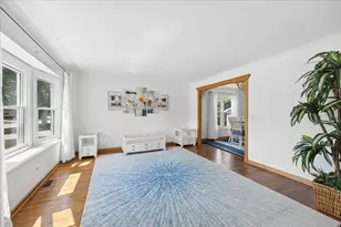 27W390 Waterford Dr, Winfield, IL 60190 - Photo 5