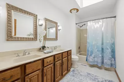 27W390 Waterford Drive, Winfield, IL 60190 - Photo 25