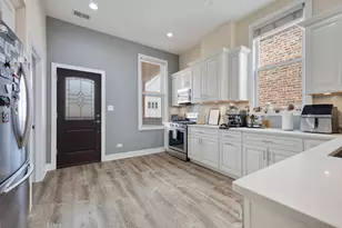 1446 W Lexington St, Chicago, IL 60607 - Photo 25