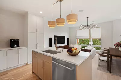 2122 W 18th Place #2, Chicago, IL 60608 - Photo 5