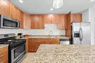 4405 S Lake Park Ave, Chicago, IL 60653 - Photo 9