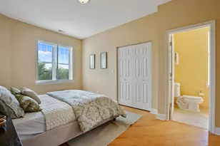 5884 N Ridge Ave, Chicago, IL 60660 - Photo 11