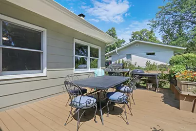 15033 W Redwood Lane, Libertyville, IL 60048 - Photo 5