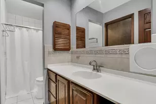 15033 W Redwood Ln, Libertyville, IL 60048 - Photo 25