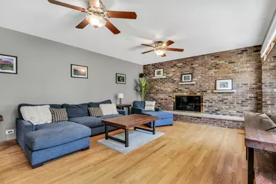 15033 W Redwood Lane, Libertyville, IL 60048 - Photo 19