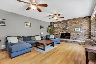 15033 W Redwood Ln, Libertyville, IL 60048 - Photo 19