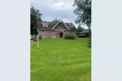 9S711 Brookbank Road, Willowbrook, IL 60527 - Photo 1