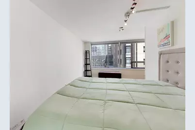 233 E Erie Street #1904, Chicago, IL 60611 - Photo 25