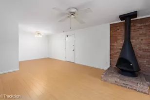 6147 Knoll Wood Ct, Willowbrook, IL 60527 - Photo 5