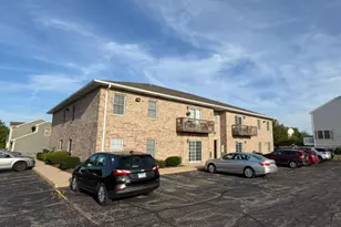 555 Strack St, Cortland, IL 60112 - Photo 1
