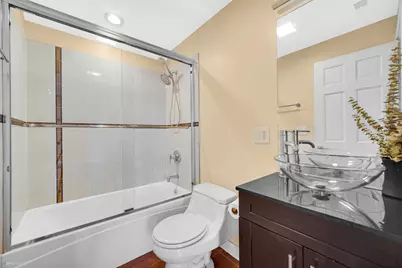811 W Eastwood Avenue #204, Chicago, IL 60640 - Photo 11