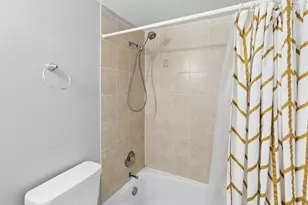4600 N Cumberland Ave, Chicago, IL 60656 - Photo 11