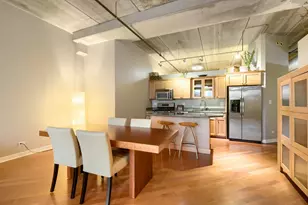 811 W 15th Pl, Chicago, IL 60608 - Photo 5