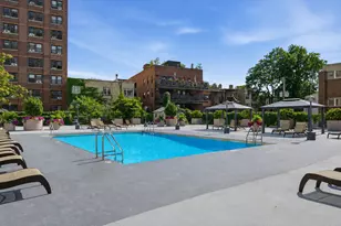 525 W Hawthorne Pl, Chicago, IL 60657 - Photo 17