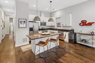 2240 W North Ave, Chicago, IL 60647 - Photo 7