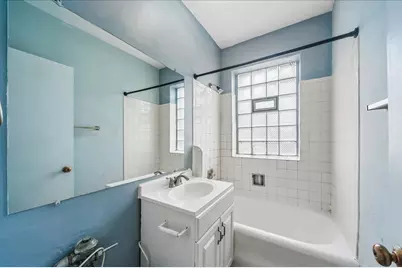 844 W Ainslie Street #N2, Chicago, IL 60640 - Photo 11