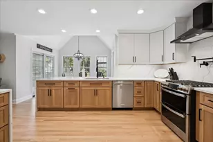 658 Lexington Square W, Gurnee, IL 60031 - Photo 7