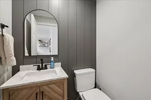 658 Lexington Square W, Gurnee, IL 60031 - Photo 15