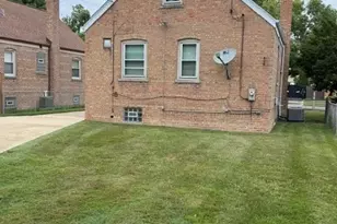 4131 W 70th St, Chicago, IL 60629 - Photo 3